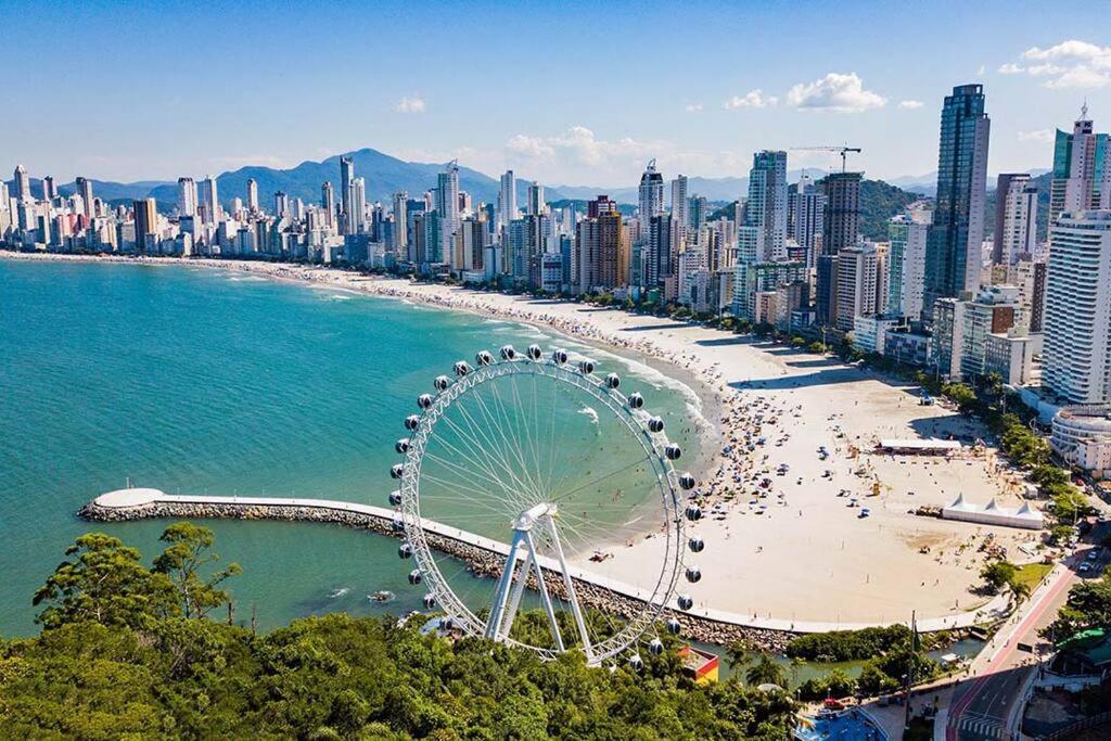 Apto A 100M Da Praia Central Balneario Camboriu Exterior photo